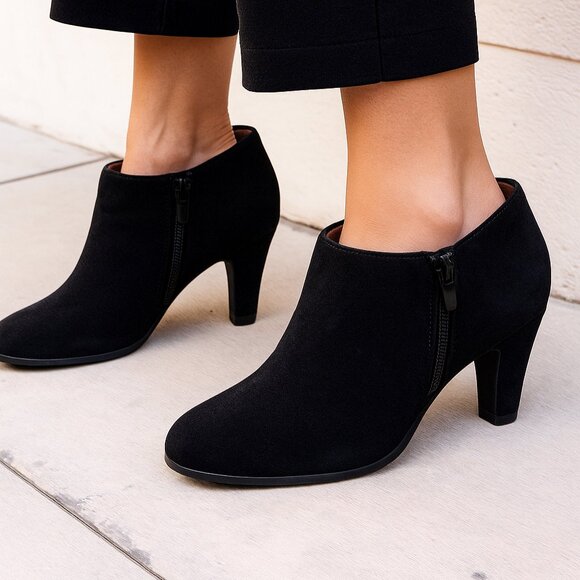 Journee Collection Black Suede Heeled Booties - Picture 12 of 12